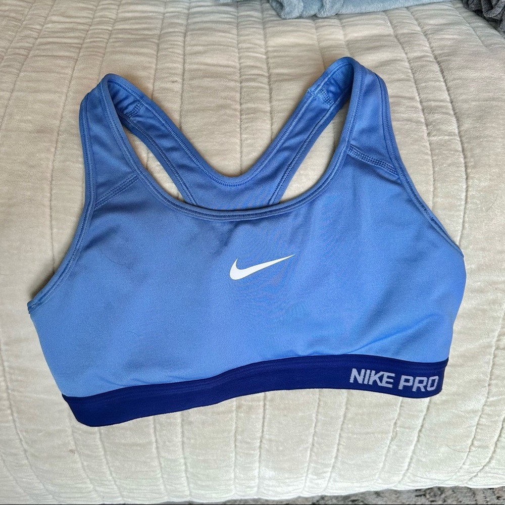 Nike Pro Sports Bra